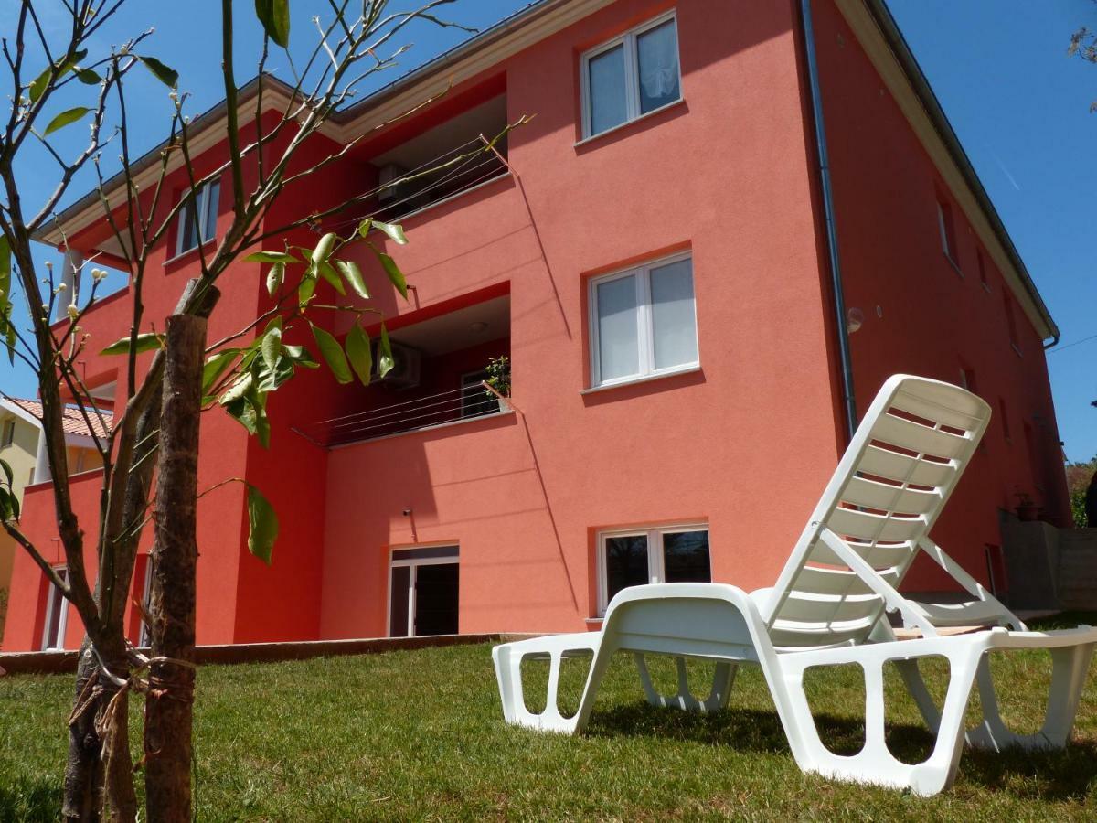 Apartments Lucefinka Banjole Esterno foto
